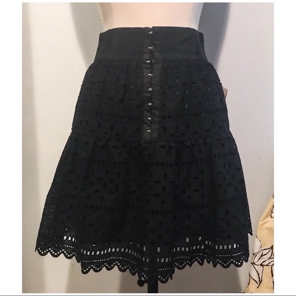 REFORMATION WENCH FRONT DETAIL SKIRT - Picture 2 of 8